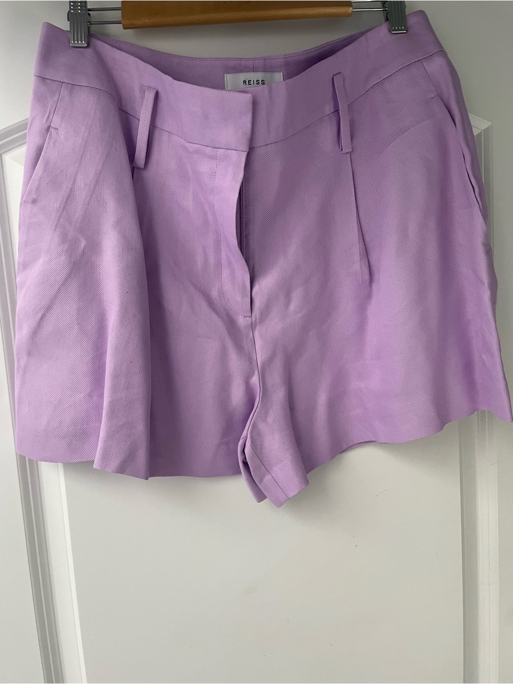 REISS Holly pleat front shorts Linen, Lilac US 8/ UK 12 NEW! - Picture 5 of 7